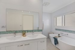 123 Del Rio Dr, Copacabana NSW 2251, Australia