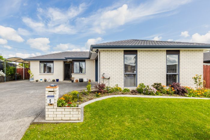 5 Footwide Place, Weymouth, Manukau City, Auckland, 2103, New Zealand