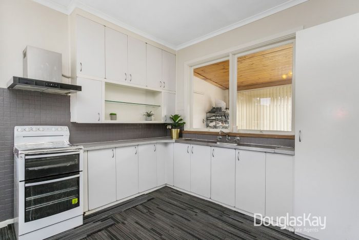 9 Ford Ave, Sunshine North VIC 3020, Australia