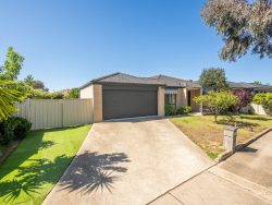 32 Forest Dr, Kialla VIC 3631, Australia