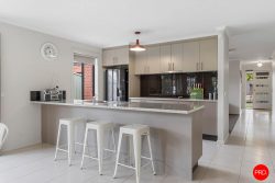 30 Klim Ave, Kangaroo Flat VIC 3555, Australia