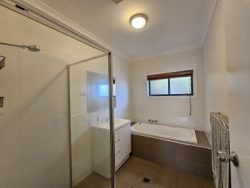 Unit 2/11 Nandowra St, Aberdeen NSW 2336, Australia