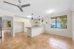 375B Lennard St, Dianella WA 6059, Australia