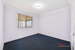 20 Biscay Cres, Glenvale QLD 4350, Australia