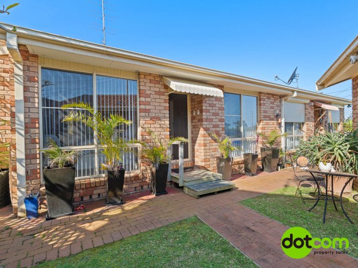 Unit 2/2 Cornwall Ave, Gorokan NSW 2263, Australia