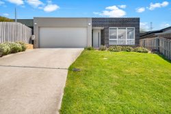 17A Clearview Ave, Trevallyn TAS 7250, Australia