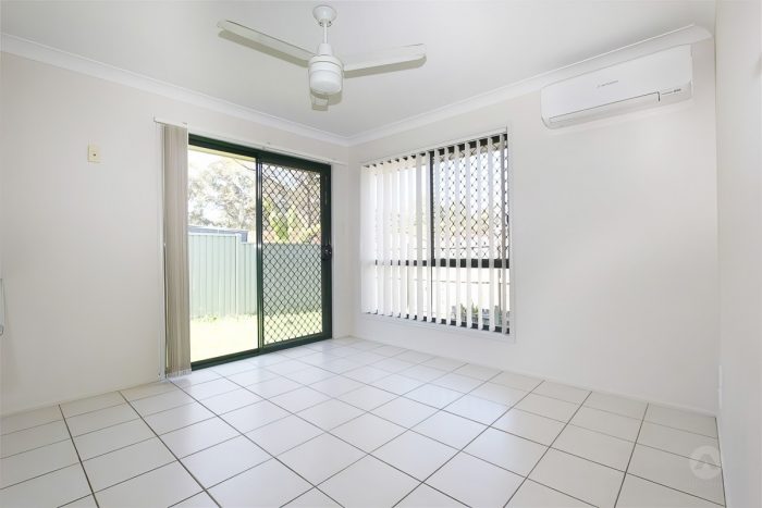 Unit 4/7 Billabong Dr, Phoenix Way, Crestmead QLD 4132, Australia