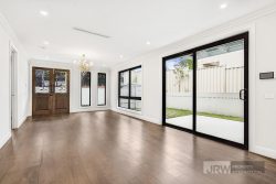 Unit 1/336 Blackburn Rd, Glen Waverley VIC 3150, Australia