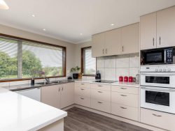 17 Bond Street, Waimate, Canterbury, 7924, New Zealand