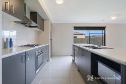 29 Klim St, Killara VIC 3691, Australia