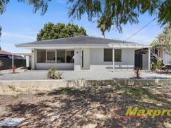 26 Oriole Way, Thornlie WA 6108, Australia