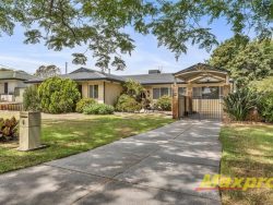 6 Renville Way, Lynwood WA 6147, Australia