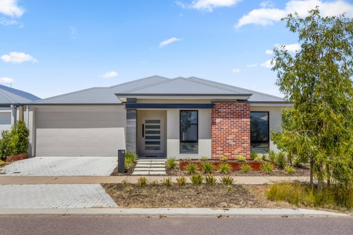 14 Sabina Rd, South Guildford WA 6055, Australia