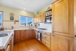 61 Ranui Terrace, Tawa, Wellington, 5028, New Zealand