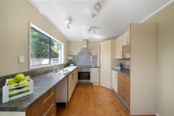 218 Staithes Dr South, Whitby, Porirua, Wellington, 5024, New Zealand