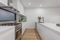 Unit 2/10 Stewart St, Pascoe Vale VIC 3044, Australia