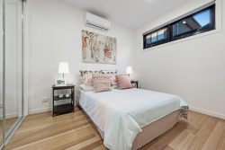 Unit 2/10 Stewart St, Pascoe Vale VIC 3044, Australia