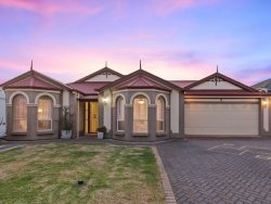 24 Sylvan Cct, Noarlunga Downs SA 5168, Australia