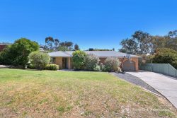 13 Bourke Cres, Wodonga VIC 3690, Australia