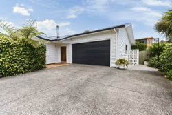 18A Russell Drive, Oakura, New Plymouth, Taranaki, 4314, New Zealand