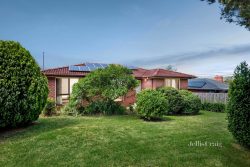 21 Barker Dr, Mooroolbark VIC 3138, Australia