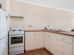 Unit 3/13 Brookman-Hay St, Kalgoorlie WA 6430, Australia