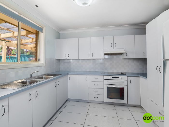 Unit 2/26 Courigal St, Lake Haven NSW 2263, Australia