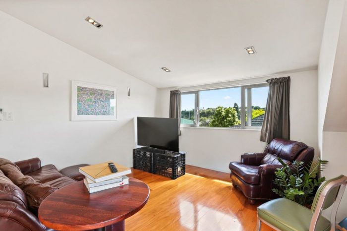 21&21A Cardigan Street, Western Springs, Auckland, 1022, New Zealand