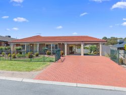 83 Investigator Dr, Woodcroft SA 5162, Australia