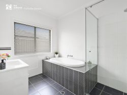 146 Overall Dr, Pottsville NSW 2489, Australia