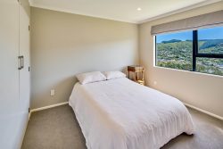 122 Woodman Drive, Tawa, Wellington, 5028, New Zealand