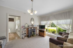 46 Broughton Ave, Croydon VIC 3136, Australia