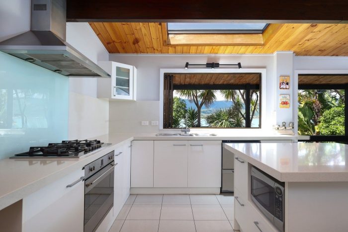 90 Point Road, Monaco, Nelson, Nelson / Tasman, 7011, New Zealand