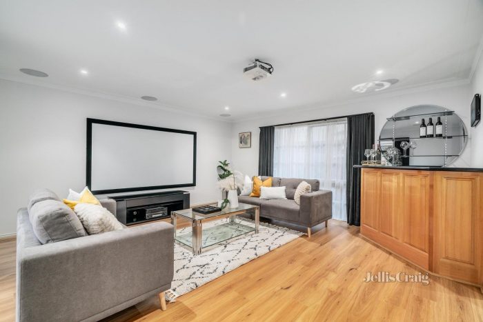 42 Strathconnan Pl, Wheelers Hill VIC 3150, Australia