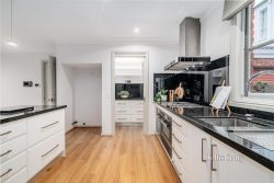 42 Strathconnan Pl, Wheelers Hill VIC 3150, Australia