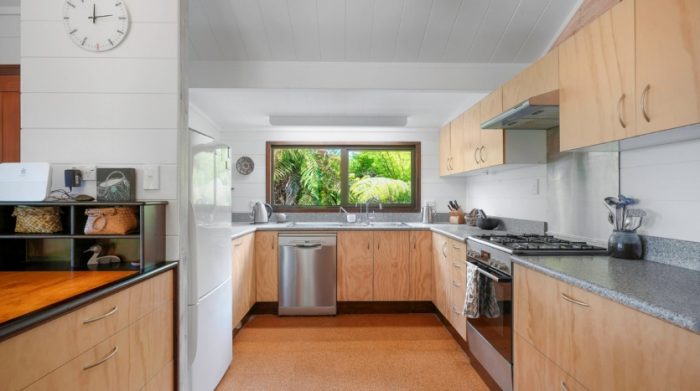 176 Ward Holmes Road, Golden Bay, Tasman, Nelson / Tasman, 7182, New Zealand