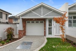 10 Forbes Grove, Oak Park VIC 3046, Australia