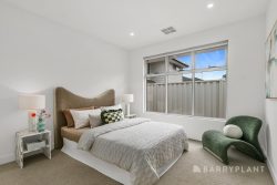 10 Forbes Grove, Oak Park VIC 3046, Australia