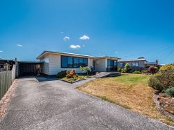 18 Bugg St, Smithton TAS 7330, Australia