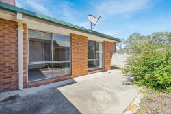 Unit 1/2 Cane Pl, Jerrabomberra NSW 2619, Australia