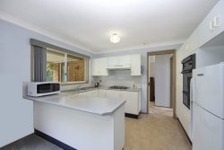 14 Charmian Cres, Watanobbi NSW 2259, Australia