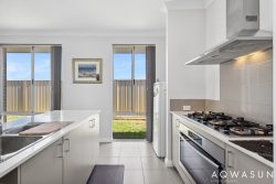 128 Badgerup Ave, Lakelands WA 6180, Australia