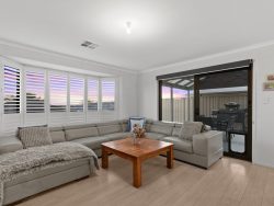 10 Freycinet Ct, Seaford Rise SA 5169, Australia