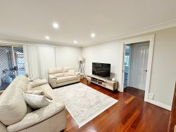 18 Mathew Crescent, Young NSW 2594, Australia