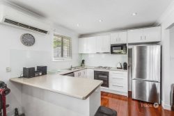 11 Ralph St, Clontarf QLD 4019, Australia