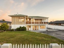 15 Priscilla Crescent, Melville, Hamilton, Waikato, 3206, New Zealand