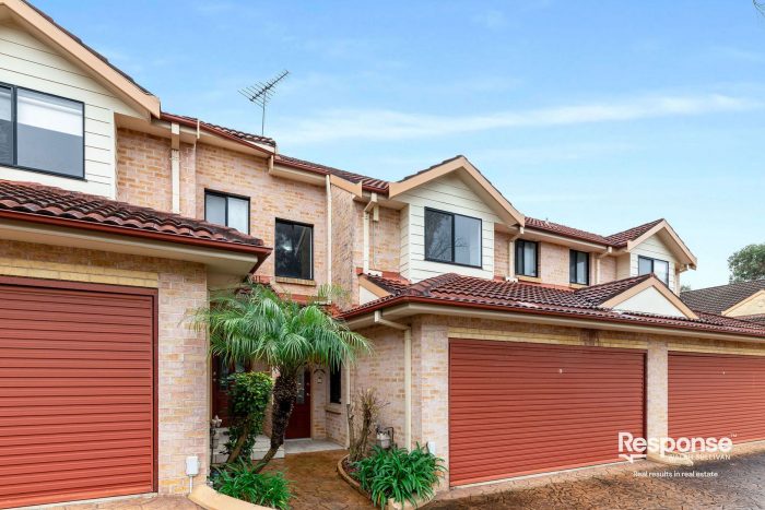 Unit 3/4 Russell St, Baulkham Hills NSW 2153, Australia