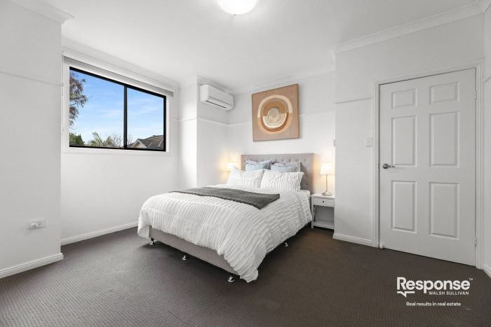 Unit 3/4 Russell St, Baulkham Hills NSW 2153, Australia