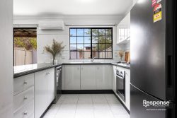 Unit 3/4 Russell St, Baulkham Hills NSW 2153, Australia