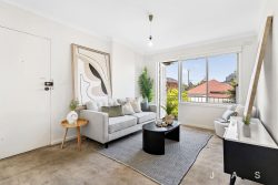 Unit 5/20 Stirling St, Footscray VIC 3011, Australia